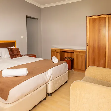 New Garden Aparthotelside 3*